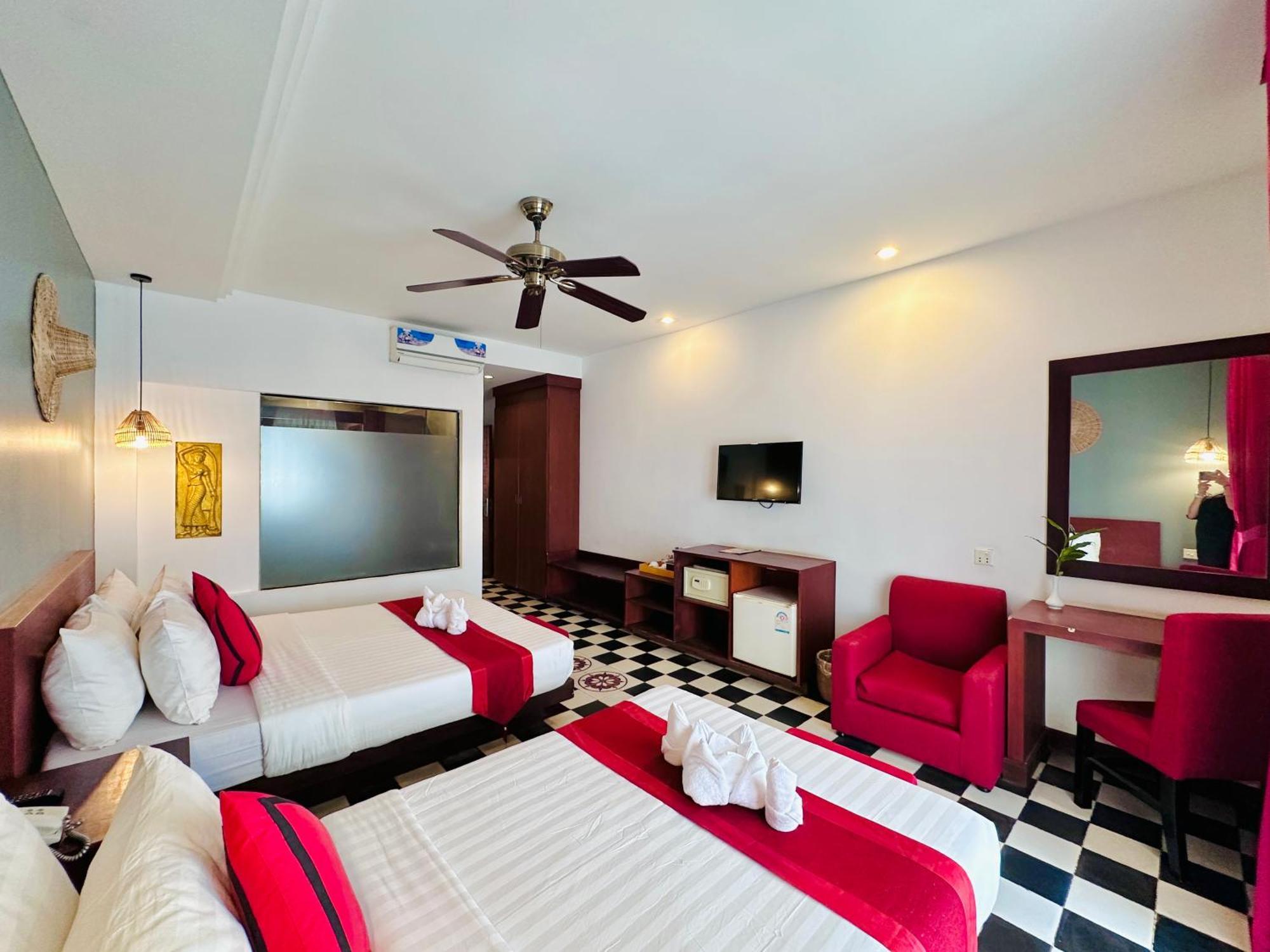 Mekong Angkor Palace Hotel Siem Reap Buitenkant foto